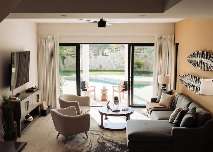 Holiday home Luxury Retreat, Pool *