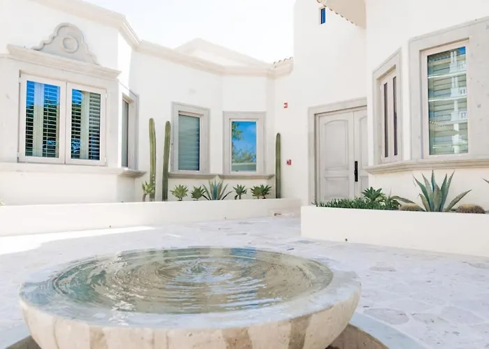 Luxury Retreat, Pool Holiday home Cabo San Lucas