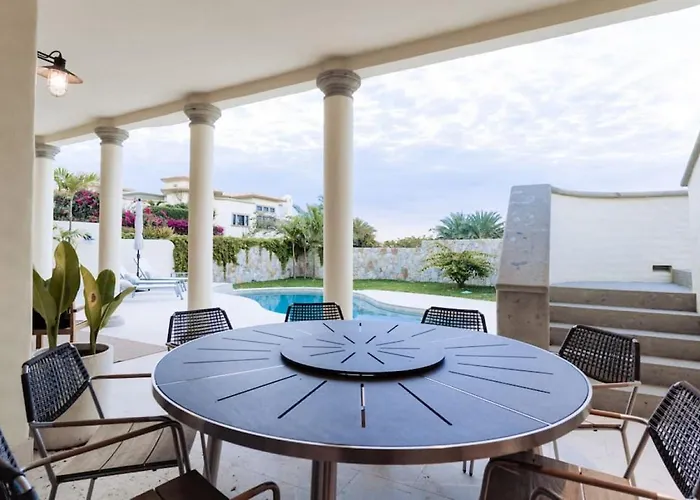 Holiday home Luxury Retreat, Pool *